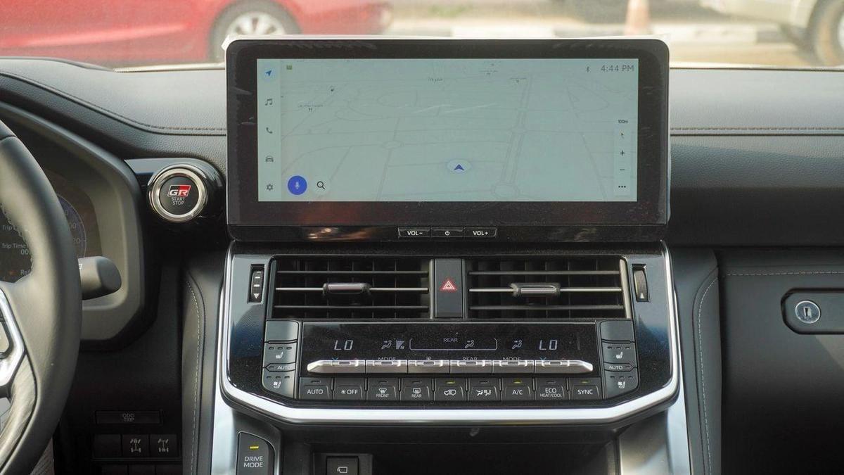 Toyota Land Cruiser GR SPORT 3.5L V6-5-5