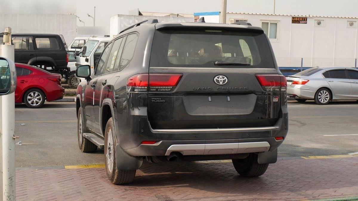 Toyota Land Cruiser GR SPORT 3.5L V6-16-16