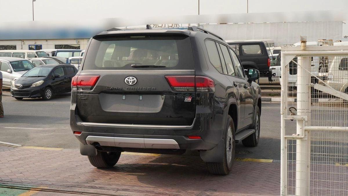Toyota Land Cruiser GR SPORT 3.5L V6-17-17