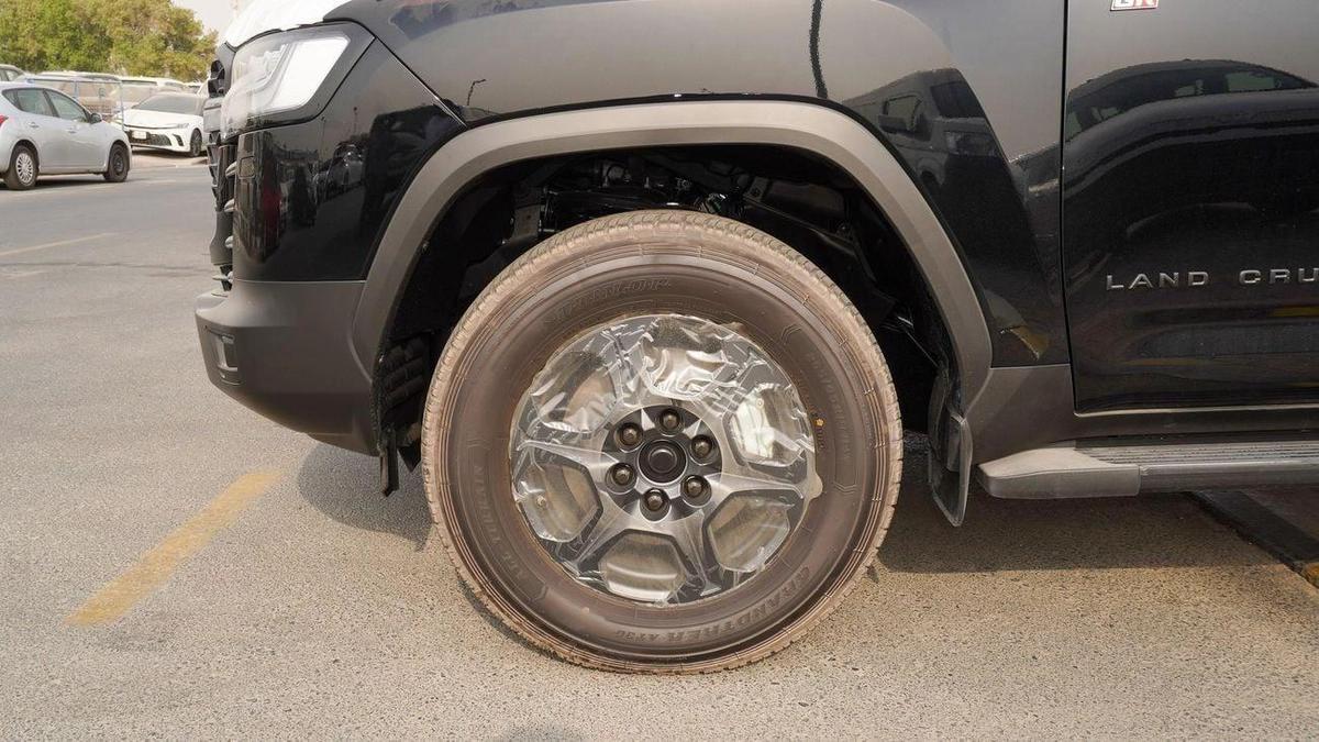 Toyota Land Cruiser GR SPORT 3.5L V6-18-18