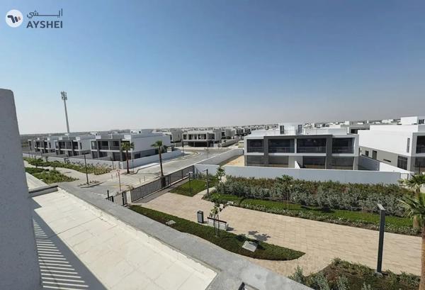 VILLA FOR RENT IN THE PULSE BEACHFRONT 2, THE PULSE Single Row | Direct Access to Amenities