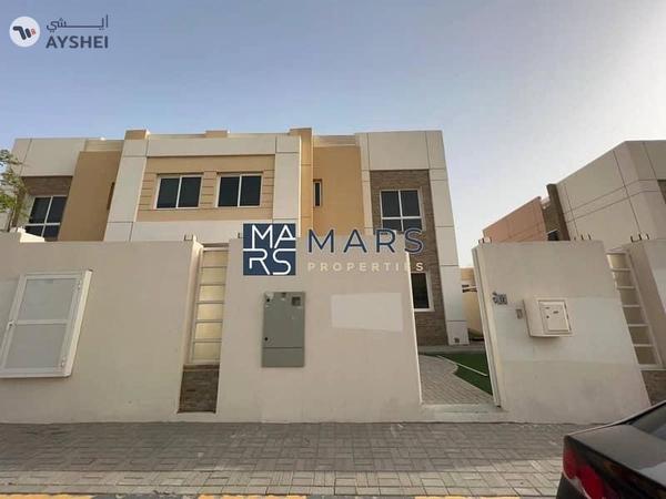 Luxury| Spacious| 4 Bedroom Villa| With Maid Room| Best Price| Closer to Emirates Road