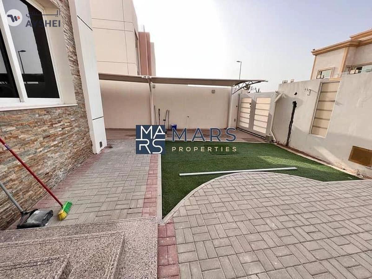 Luxury| Spacious| 4 Bedroom Villa| With Maid Room| Best Price| Closer to Emirates Road-26-26