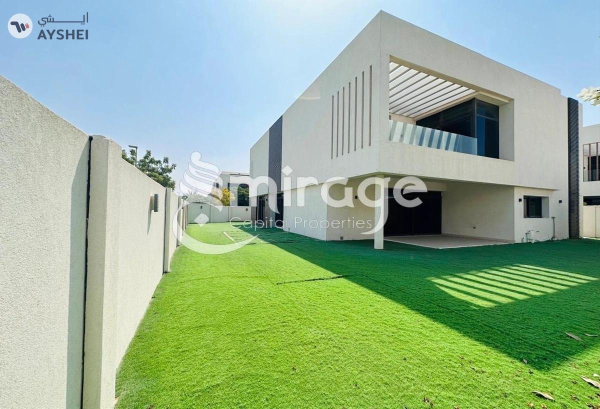 VILLA FOR SALE IN WEST YAS, YAS ISLAND-0-0
