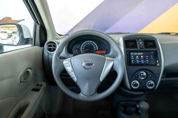 Nissan Sunny SV