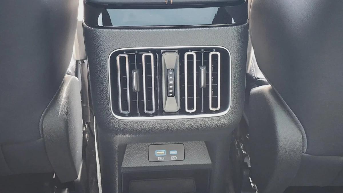 BYD Song Plus Champion (White)-15-15