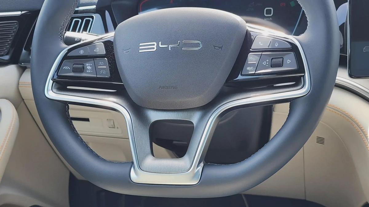 BYD Song Plus Champion (White)-18-18