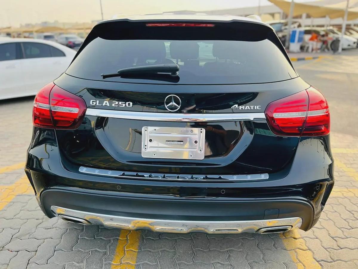 Mercedes-Benz GLA-Class GLA 250-2-2