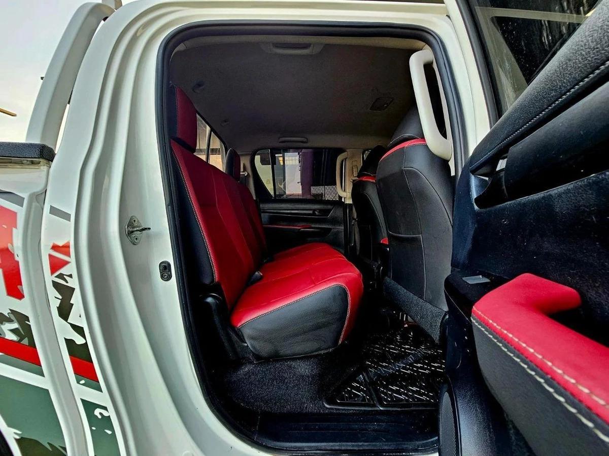 Toyota Hilux PATROL/ AUTO GEAR/ WIDE BODY / AUTO WINDOWS / FULL OPTION-4-4
