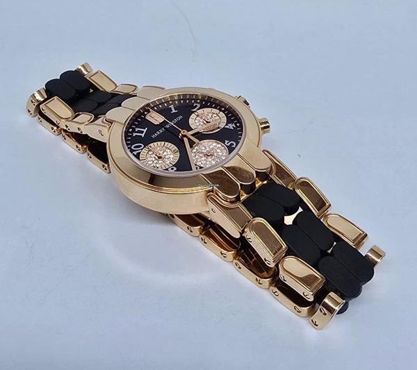 Harry Winston | Rose Gold with Chrono Black Dial with Diamond Paved Chrono | Condition: Like new & unworn | Year of production 2018 (Approximation) | Original box | No original papers