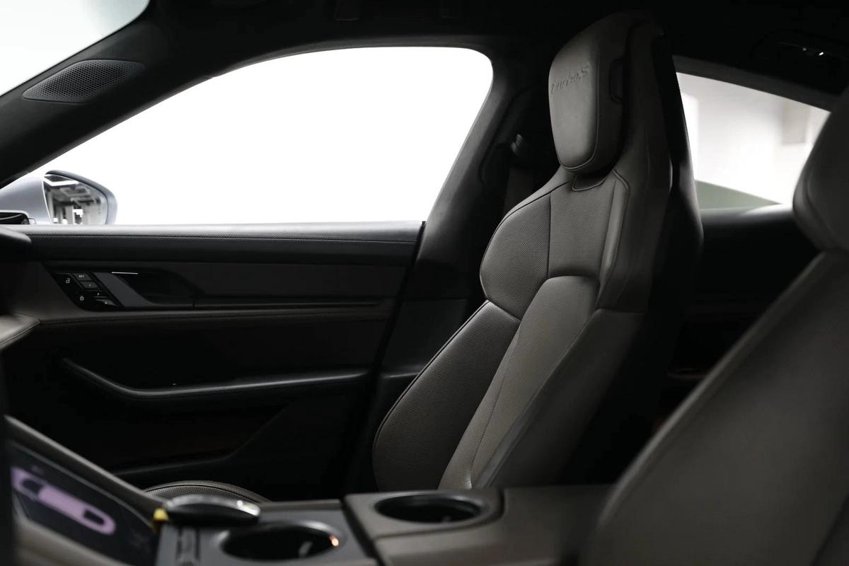 2021 Porsche Taycan Turbo S for Sale | High-Performance Electric Porsche | Ref A63028-4-4