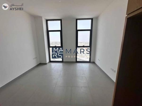 Studio for sale in al mamsha ready to move