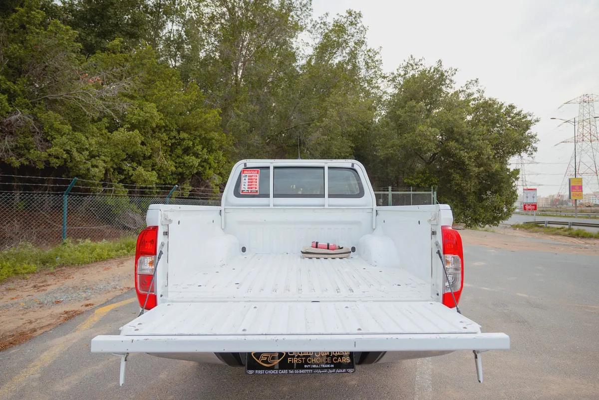 Navara | Double Cabin SE 4X2 | Manual | GCC Specs | Ref#N73209-6-6