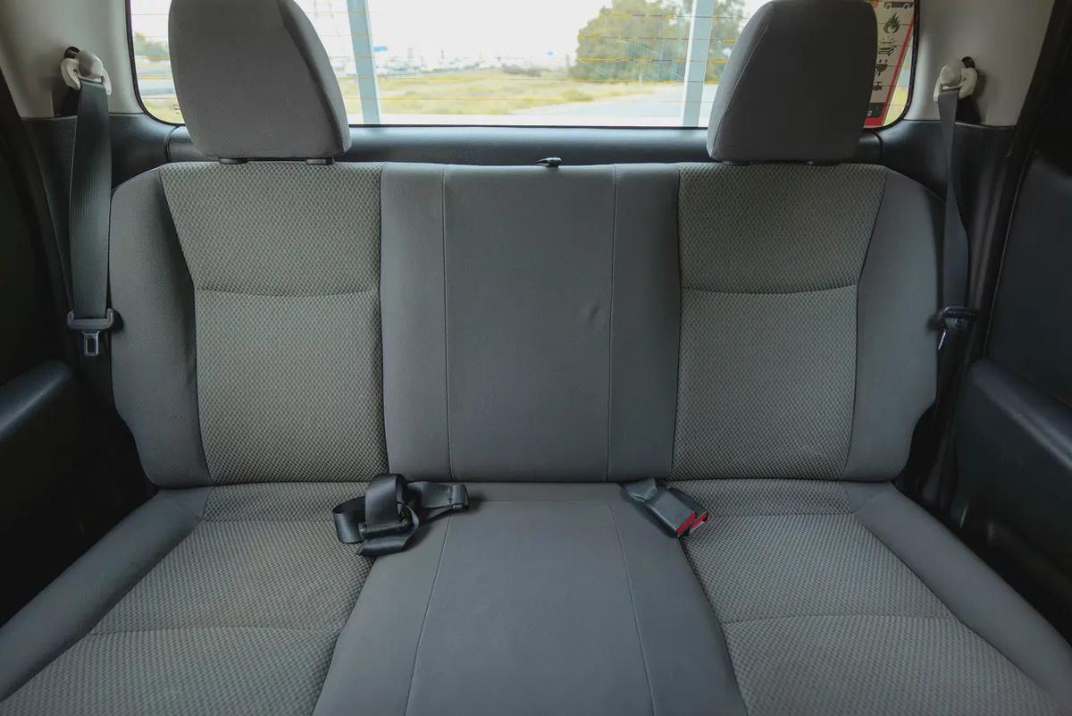 Navara | Double Cabin SE 4X2 | Manual | GCC Specs | Ref#N73209-9-9