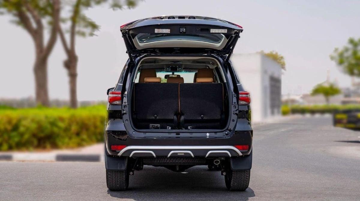 Toyota Fortuner VX1 4X4 4.0L FORTUNER SR5 4.0L V6 PETROL-18-18