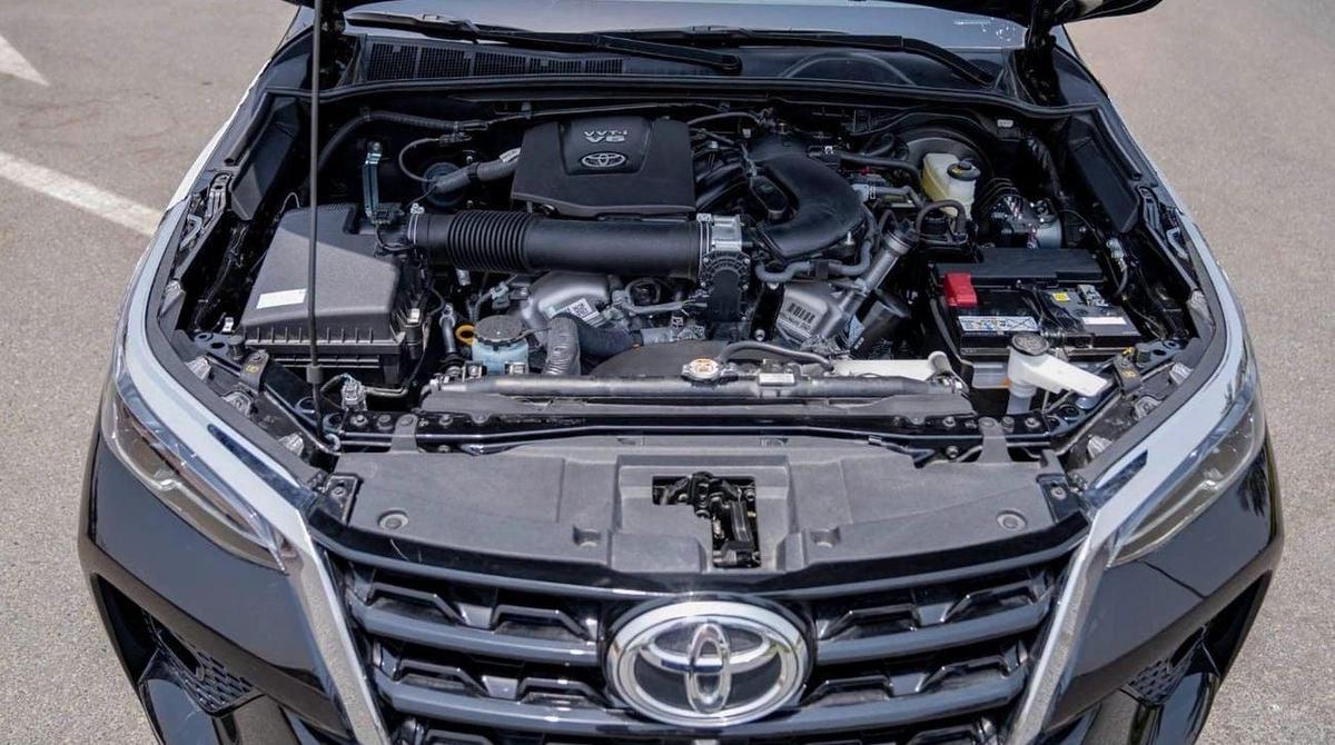 Toyota Fortuner VX1 4X4 4.0L FORTUNER SR5 4.0L V6 PETROL-19-19