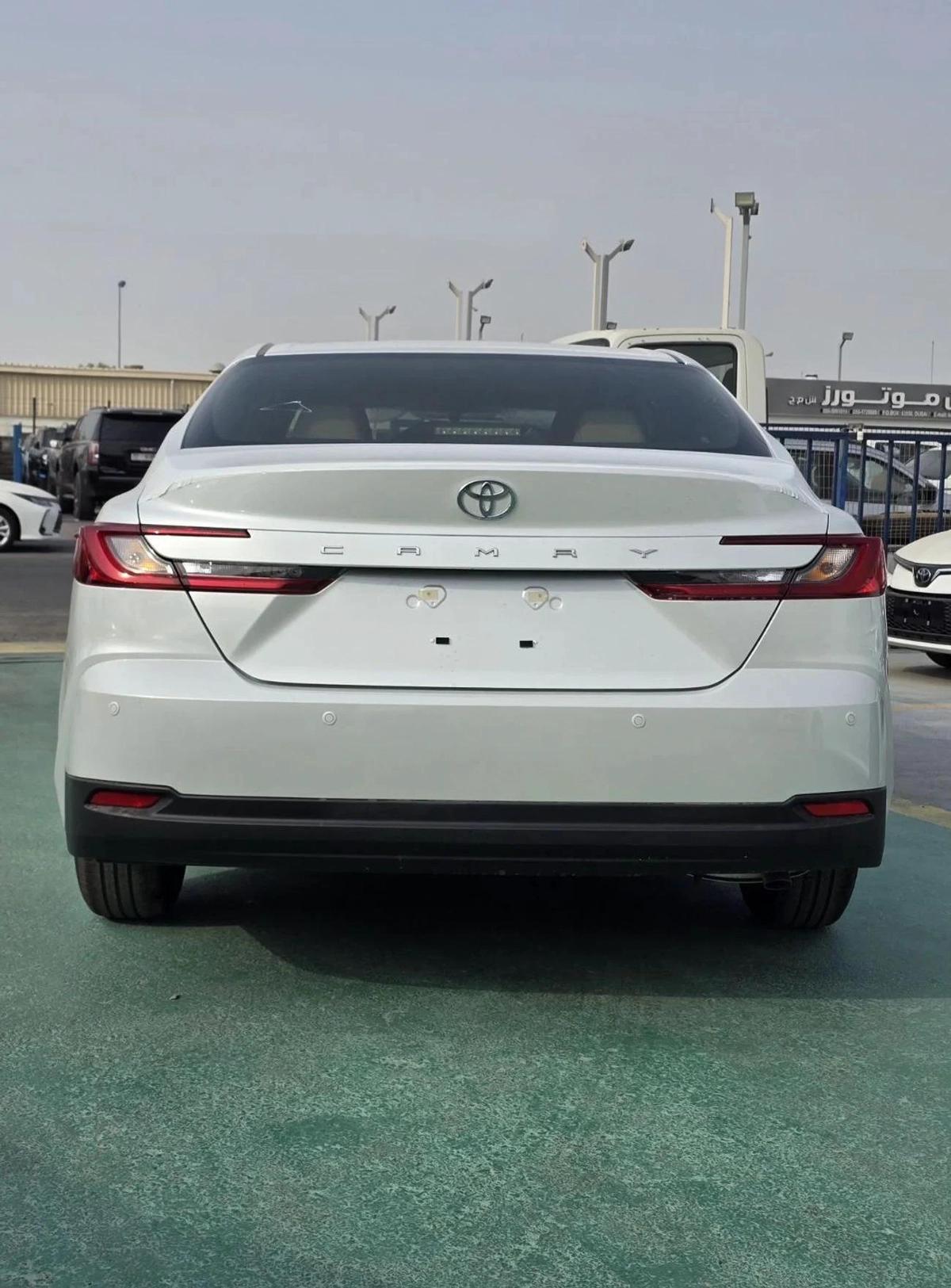 Toyota Camry E 2.5L-4-4