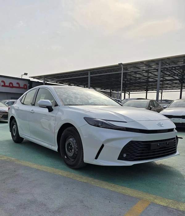 Toyota Camry E 2.5L