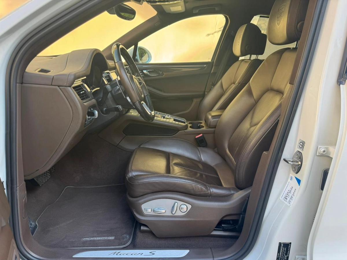Gulf Specs 2016 PORSCHE MACAN S 3.0Litre V6 Twin-Turbo (Agency Maintained Al-Naboodah)-6-6