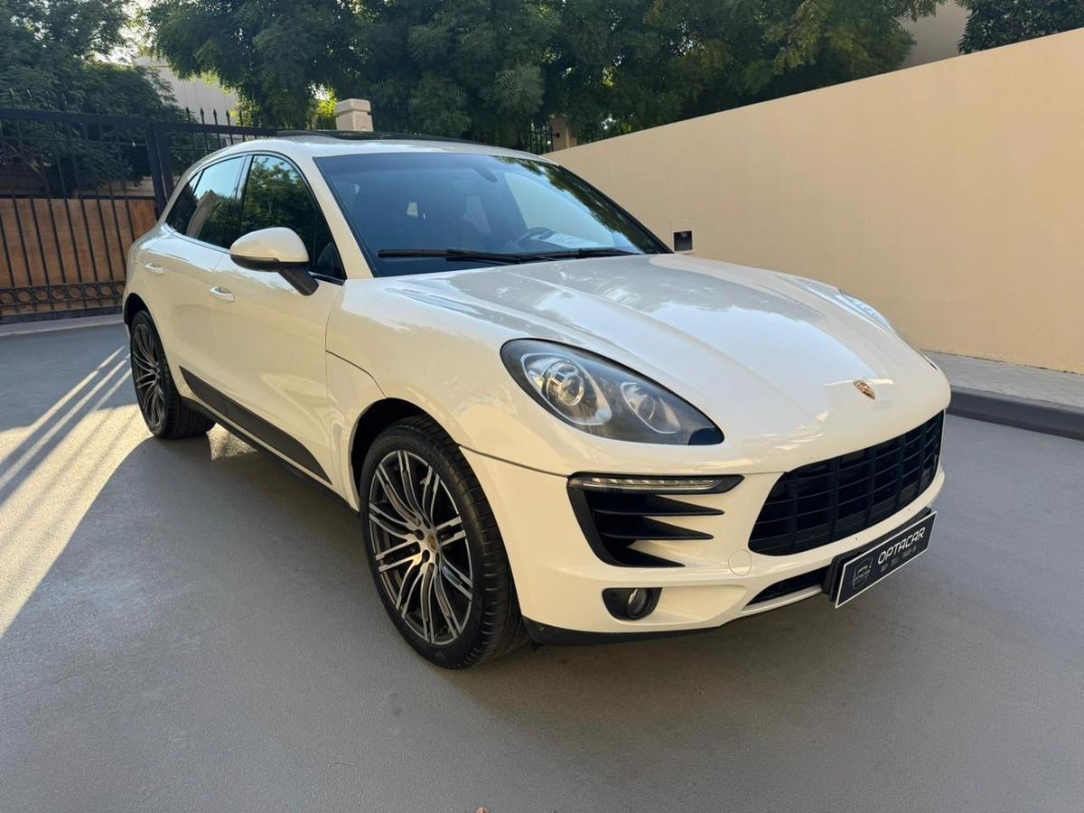 Gulf Specs 2016 PORSCHE MACAN S 3.0Litre V6 Twin-Turbo (Agency Maintained Al-Naboodah)-1-1