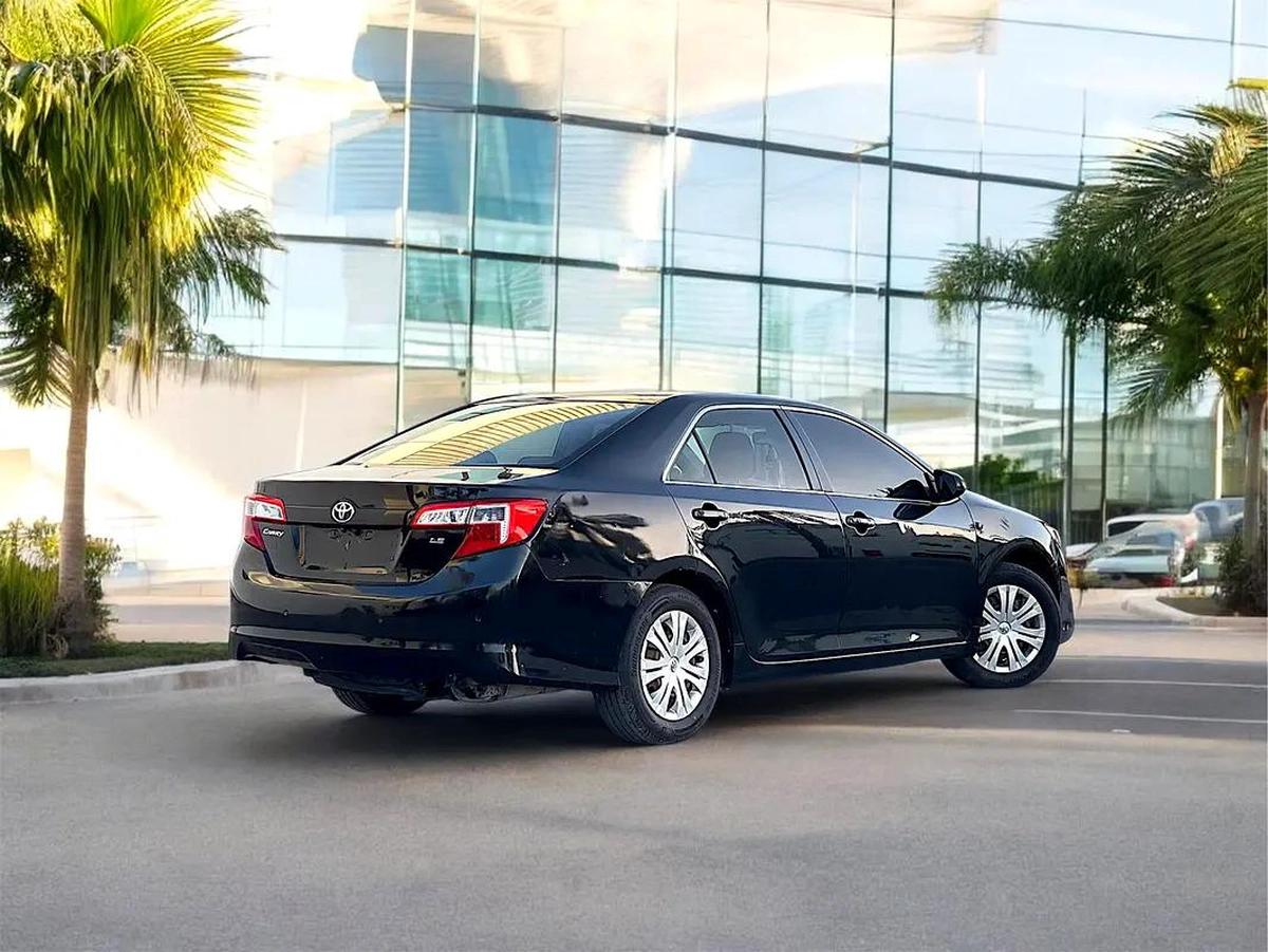Toyota Camry GL 2015 - GCC Specs - Reliable and Efficient-9-9