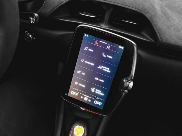 2025 ARTURA PERFORMANCE UNDER 2 YEARS FREE CONTRACT SERVICE AND WARRANTY - ONLY 450 KM