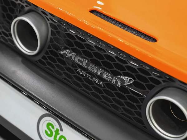 2025 ARTURA PERFORMANCE UNDER 2 YEARS FREE CONTRACT SERVICE AND WARRANTY - ONLY 450 KM