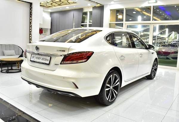 MG MG6 20T Trophy ( 2022 Model ) in White Color GCC Specs