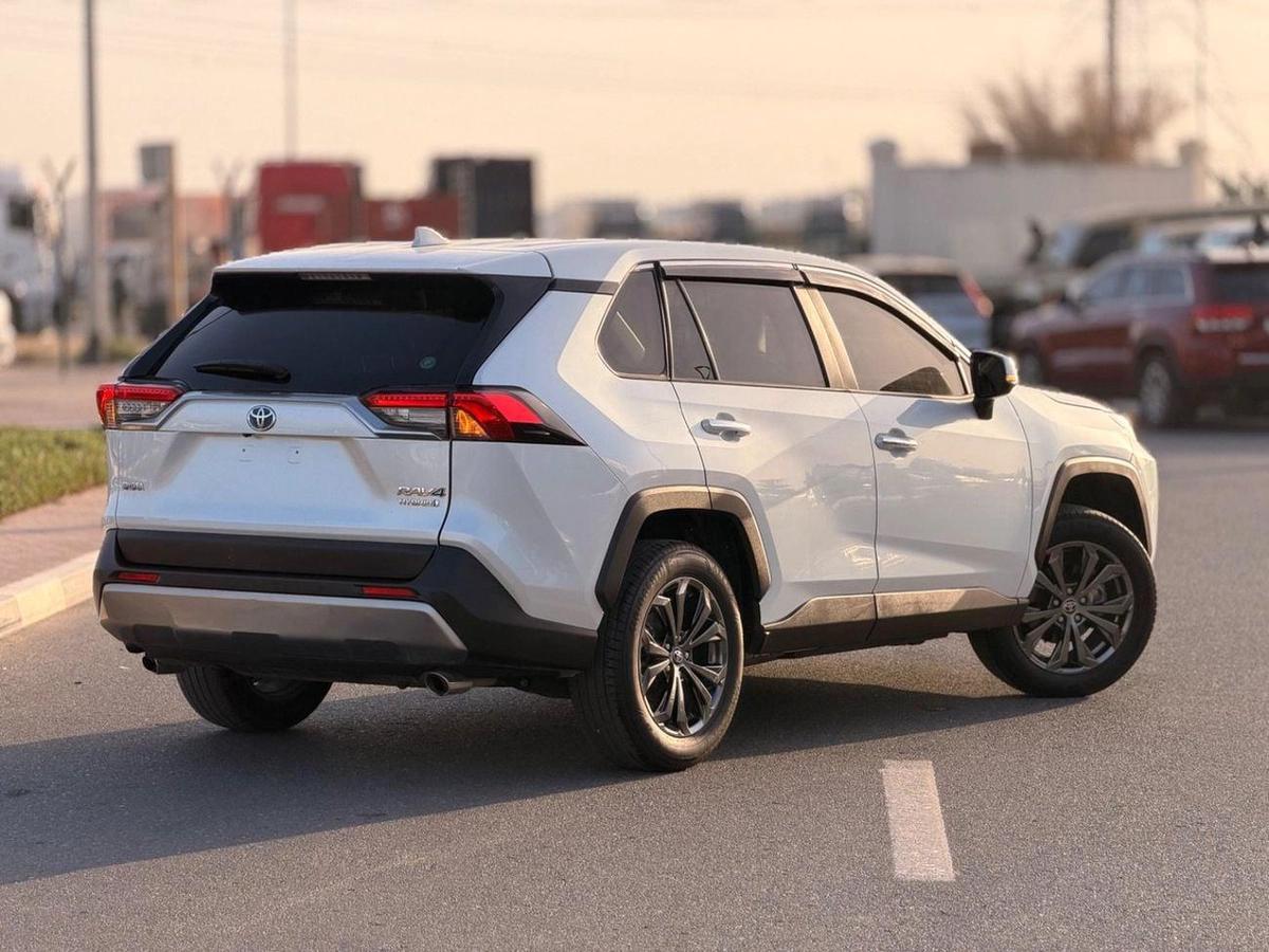 Toyota RAV4 Hybrid 2.0L Japan 360 Camera, full option 2024-2-2