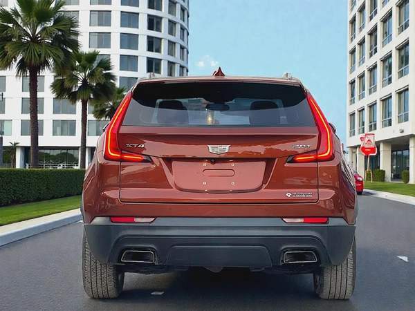 AED 1819 | Cadillac XT4 Premium Luxury - GCC Specs