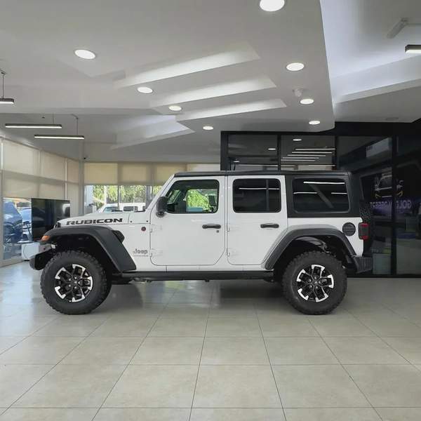2025 Jeep Wrangler Rubicon V4
