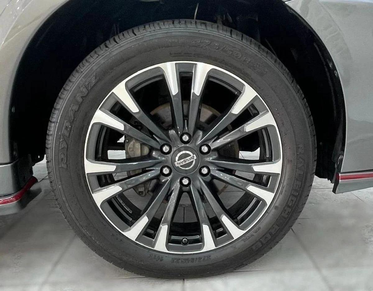 Nissan Patrol Nismo 5.6L -8CYL 428HP ORIGINAL NISMO EXCELLENT CONDITION - AED 130,000-6-6