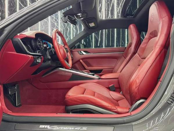 Porsche 911 Carrera 4S 2020 GCC specs for 399,000.00 AED