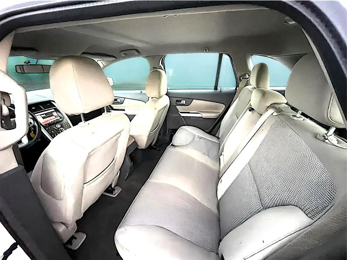 2014 Ford Edge SE - GCC Specs 3.5L V6-8-8