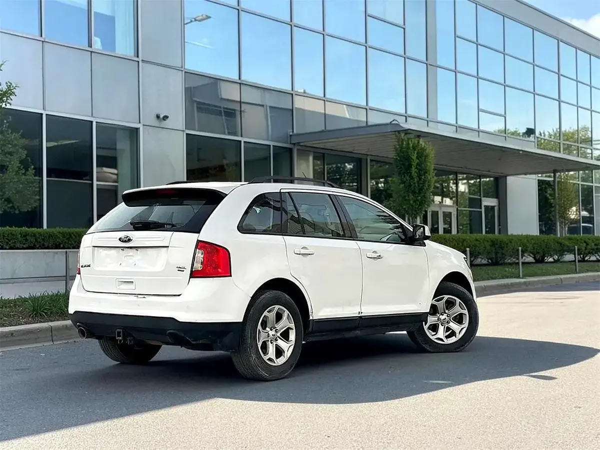 2014 Ford Edge SE - GCC Specs 3.5L V6-10-10