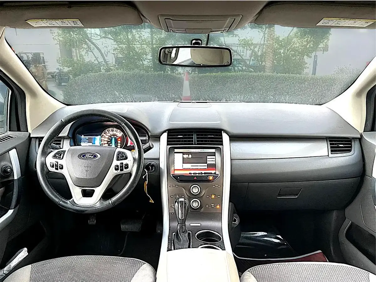 2014 Ford Edge SE - GCC Specs 3.5L V6-5-5
