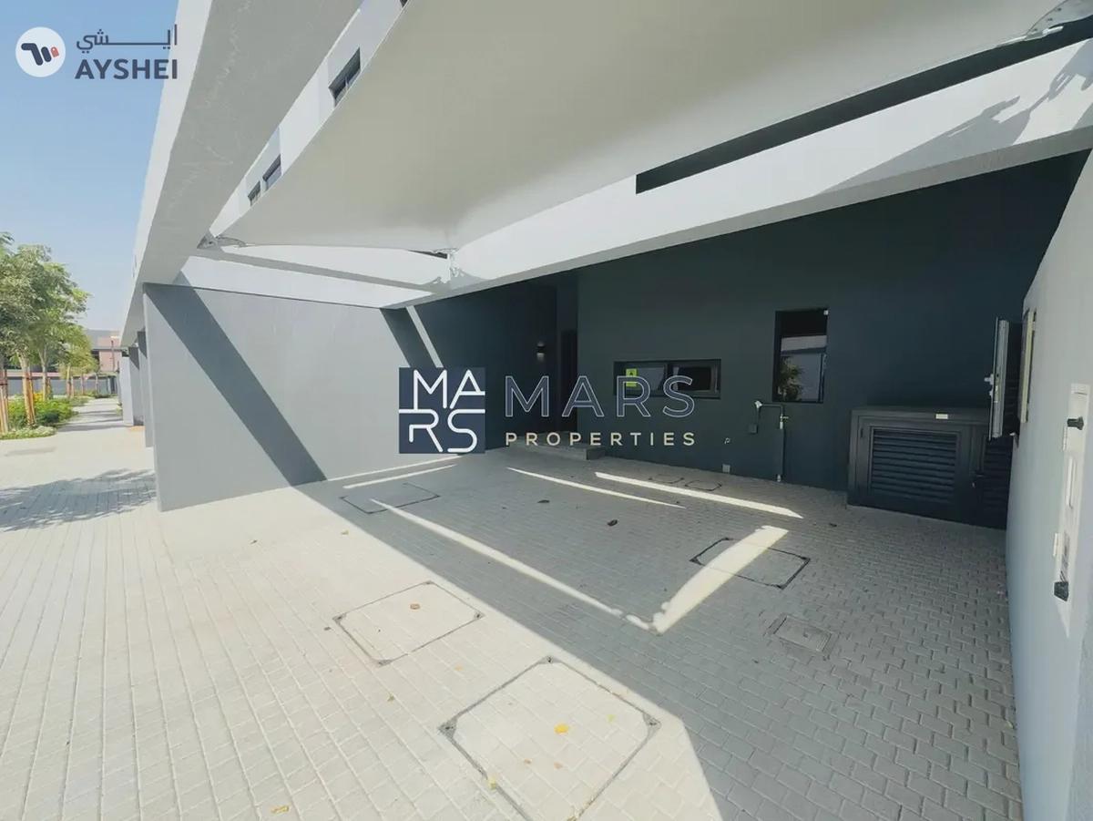 04 BEDROOMS-MIDDLE UNIT-BRAND NEW-0-0