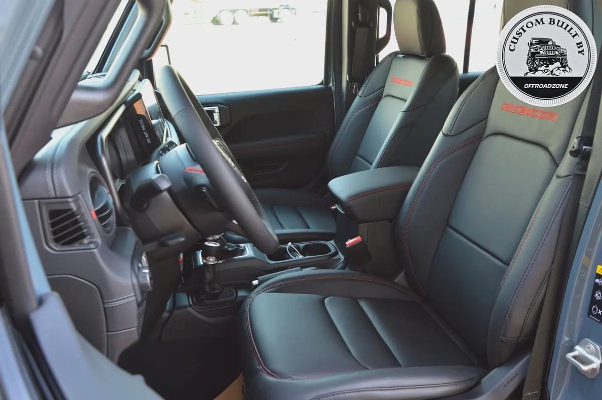 DEALER 5 YRS WTY 3 YRS SP | 2025 JEEP 4DR RUBICON 2.0L GREY WITH ELECTRIC SIDE STEP | BANK FINANCE-10-10