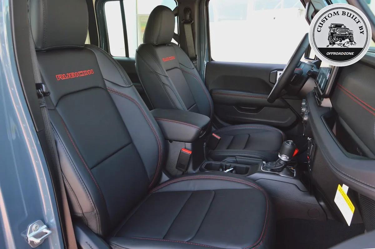 DEALER 5 YRS WTY 3 YRS SP | 2025 JEEP 4DR RUBICON 2.0L GREY WITH ELECTRIC SIDE STEP | BANK FINANCE-16-16