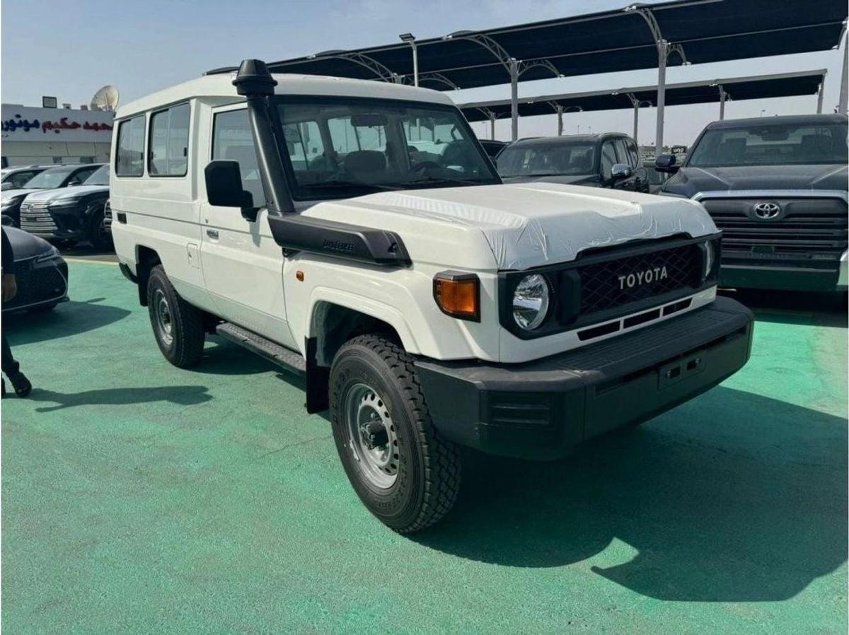 Toyota Land Cruiser 70 4.2L DIESEL 3 DOORS M/T 2024-0-0