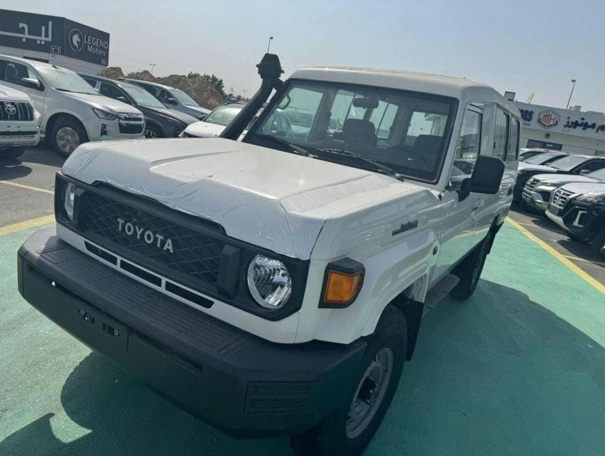 Toyota Land Cruiser 70 4.2L DIESEL 3 DOORS M/T 2024-1-1
