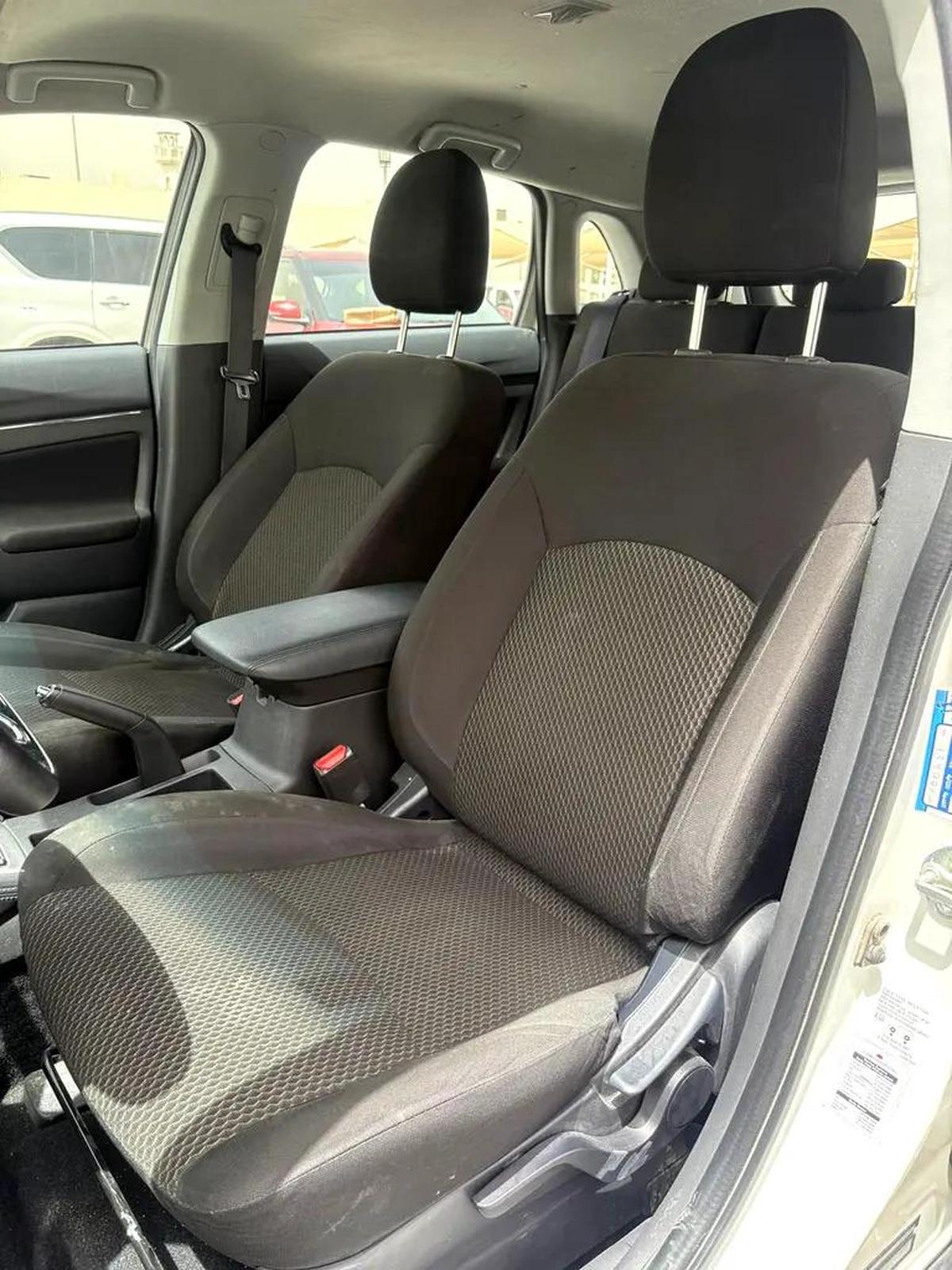Mitsubishi ASX GLS 2022 GCC Specs Original paint Excellent Condition-8-8