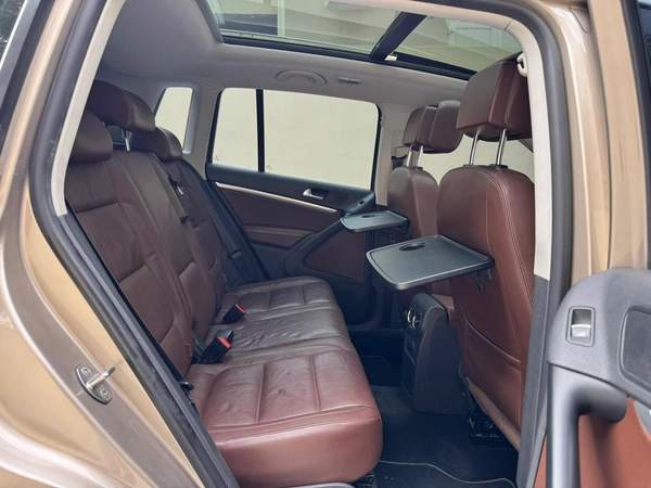 Gulf Specs 2013 VOLKSWAGEN TIGUAN SEL 2.0Litre TSI 4Motion Agency Maintained (Al Naboodah)