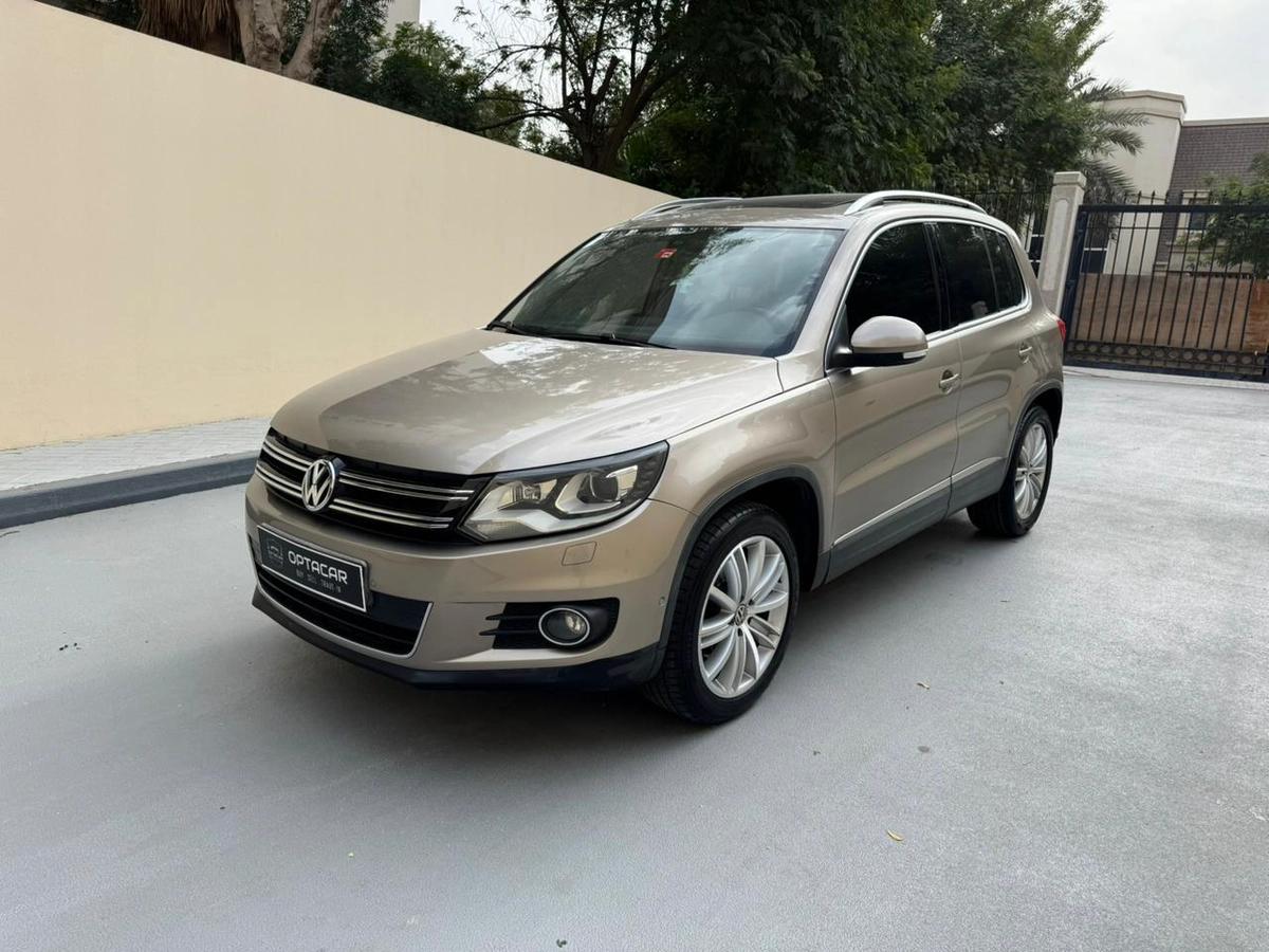 Gulf Specs 2013 VOLKSWAGEN TIGUAN SEL 2.0Litre TSI 4Motion Agency Maintained (Al Naboodah)-0-0