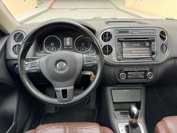 Gulf Specs 2013 VOLKSWAGEN TIGUAN SEL 2.0Litre TSI 4Motion Agency Maintained (Al Naboodah)