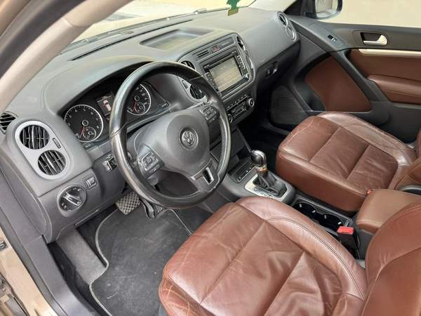 Gulf Specs 2013 VOLKSWAGEN TIGUAN SEL 2.0Litre TSI 4Motion Agency Maintained (Al Naboodah)