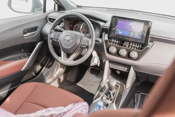 2025 Toyota Corolla Cross LE - GCC Specs - Brand New!