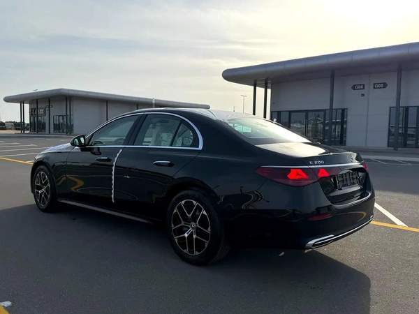 Brand New | Mercedes-Benz E 200 2026