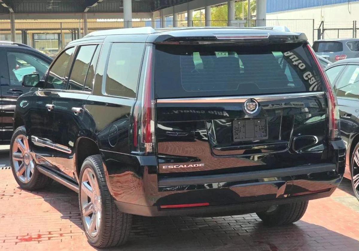 Cadillac Escalade Premium Luxury 6.2L Premium Luxury 2015 GCC-1-1