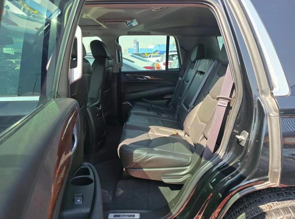 Cadillac Escalade Premium Luxury 6.2L Premium Luxury 2015 GCC-3-3